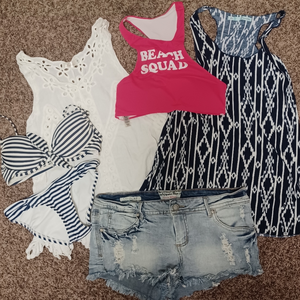 PINK goes for Blue and White size small bundle